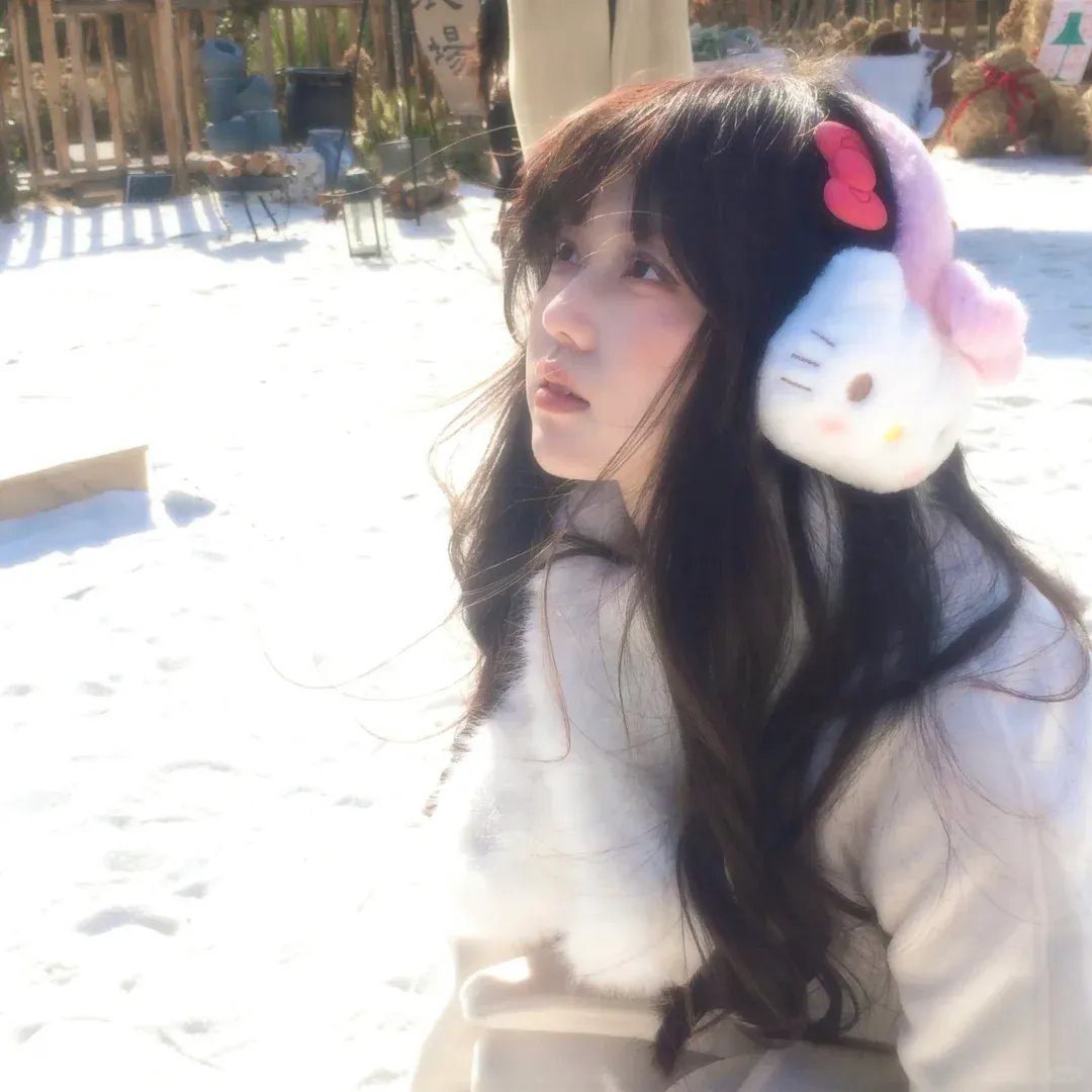 年轻女人